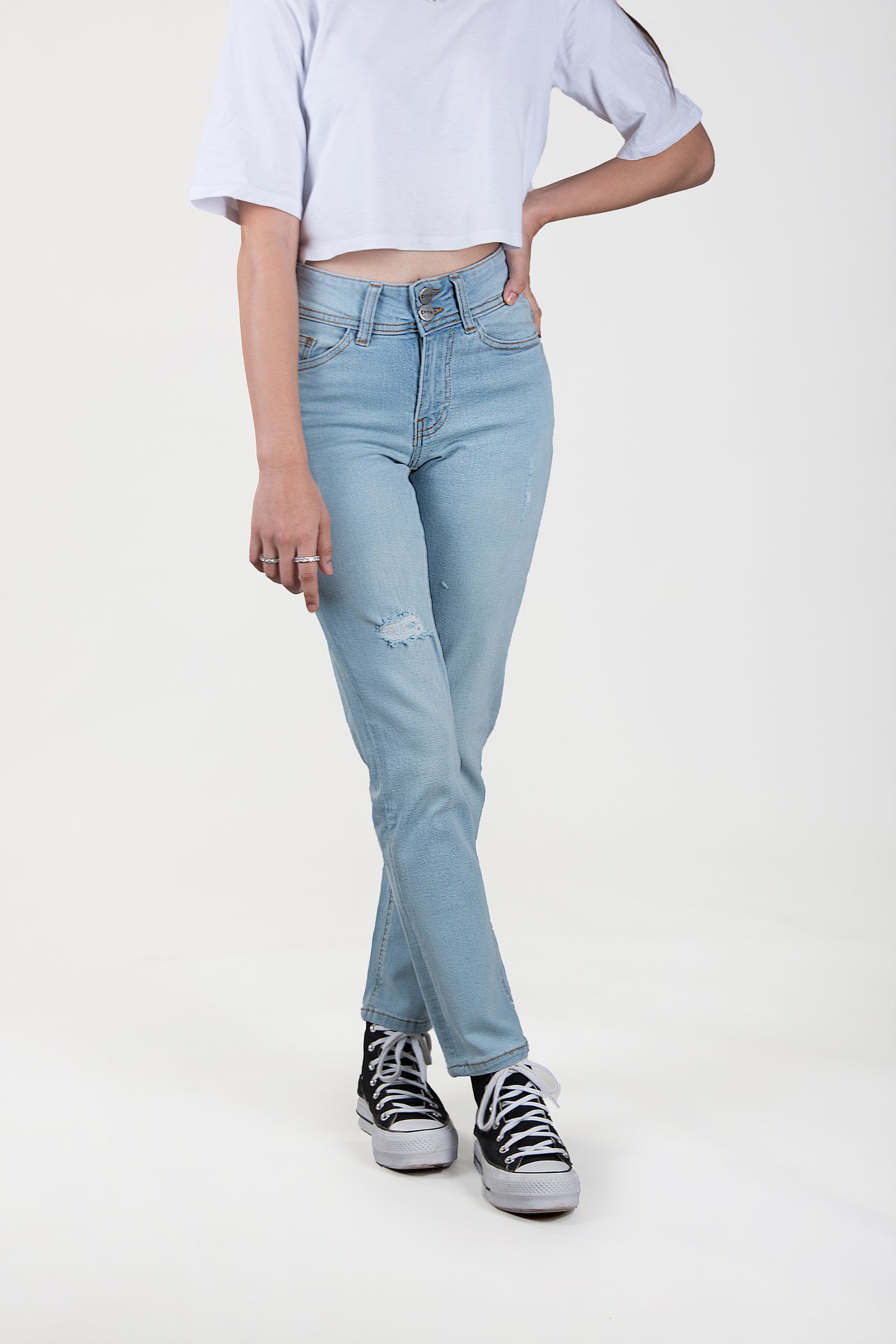 Sasha Straight Fit Jeans